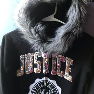 Justice Black zip up sweater 🖤
